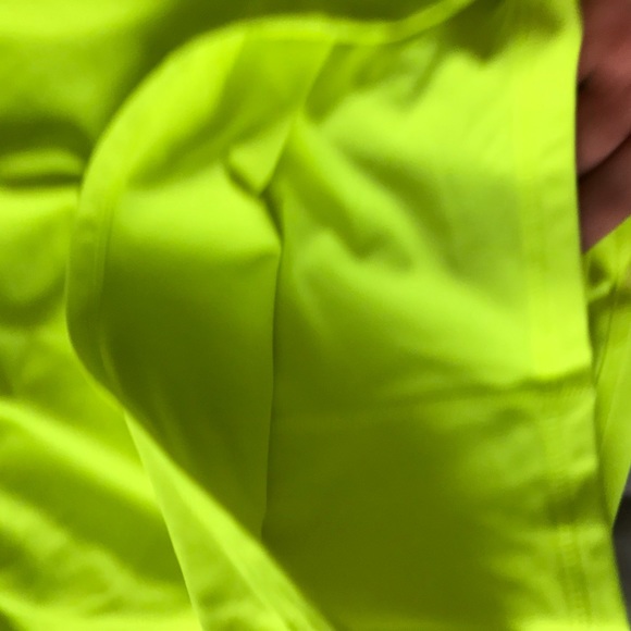 Fabletics XL neon yellow jogging shorts with shorts underneath - Picture 3 of 3